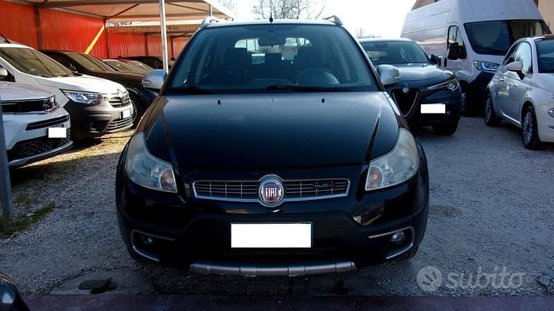Usata Fiat Sedici Emotion 135 CV (99 kW) 2012 Nero SUV