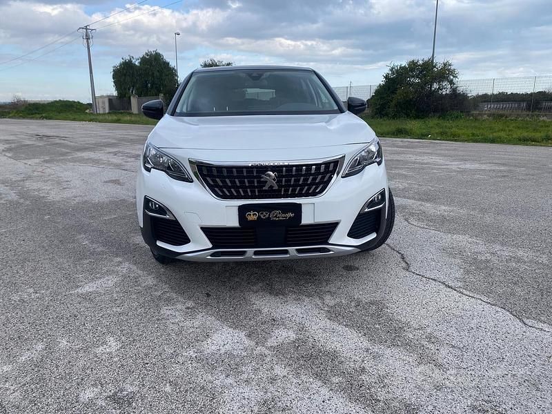 Usata Peugeot 3008 Allure 130 CV (95 kW) 2019 Bianco SUV