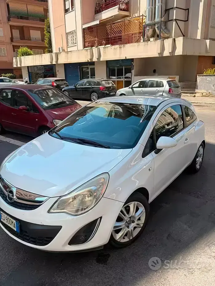 Usata Opel Corsa 86 CV (63 kW) 2011 Bianco Utilitaria