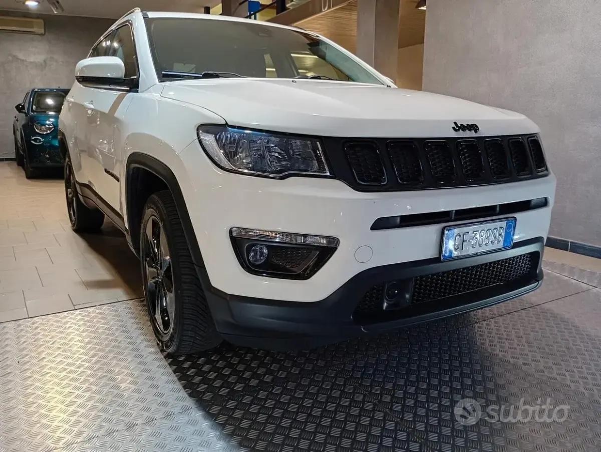 Usata Jeep Compass Night Eagle 140 CV (102 kW) 2021 Bianco SUV