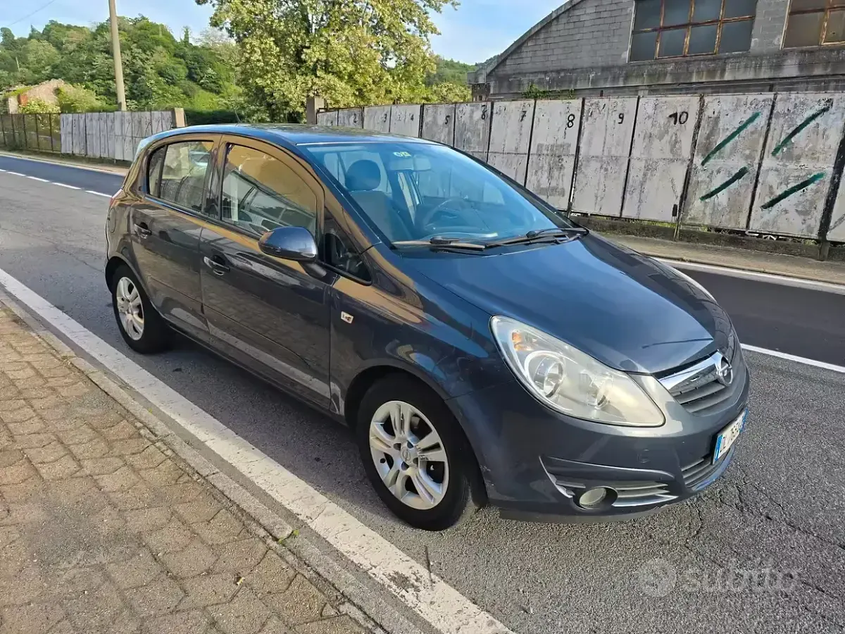 Usata Opel Corsa Club 80 CV (58 kW) 2009 Blu Utilitaria