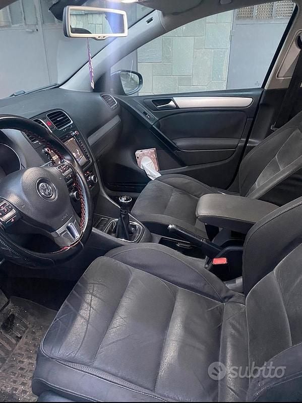Usata VW Golf VI 110 CV (80 kW) 2009 Nero Utilitaria