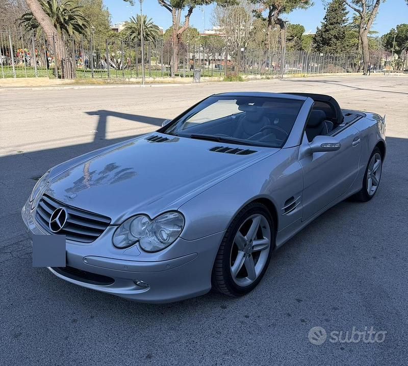 Usata Mercedes SL500 306 CV (225 kW) 2002 Grigio Cabrio