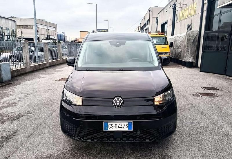 Usata VW Caddy 122 CV (89 kW) 2024 Nero Monovolume