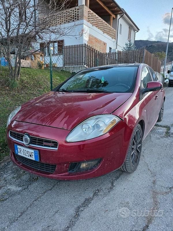Usata 2007 Fiat Bravo Sport Due volumi | 1800 € (Buon prezzo) - Immagine 1/4