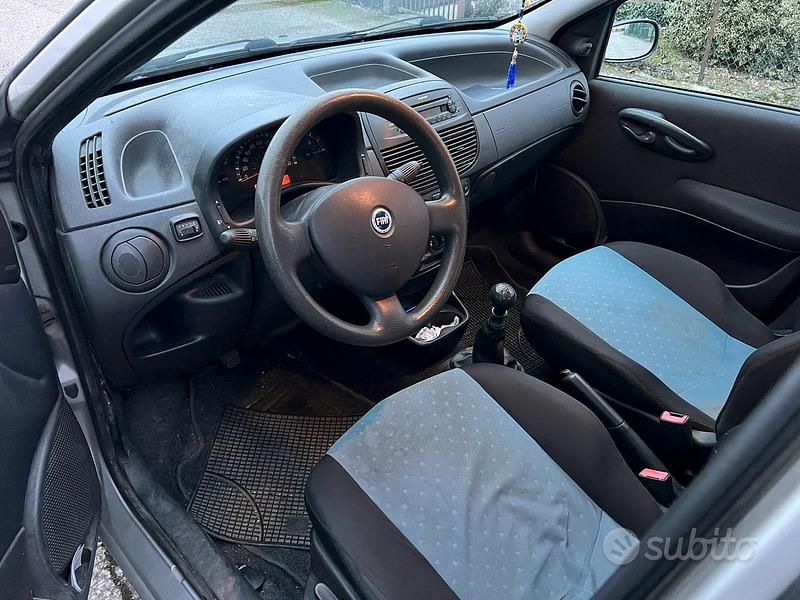 Usata Fiat Punto 60 CV (44 kW) 2003 Berlina