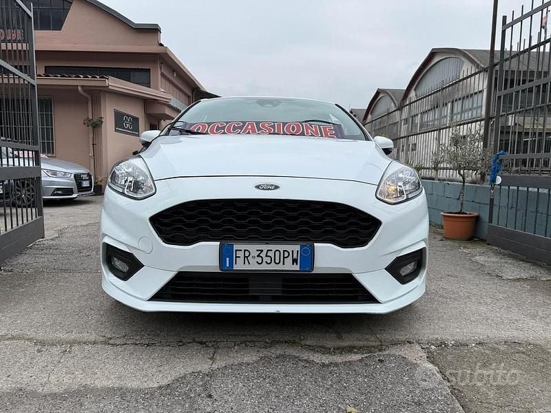 Usata Ford Fiesta S 86 CV (63 kW) 2018 Bianco Utilitaria