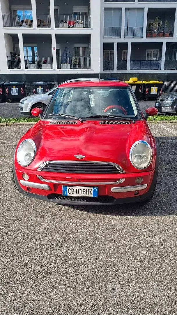 Usata Mini ONE 90 CV (66 kW) 2002 Rosso Utilitaria