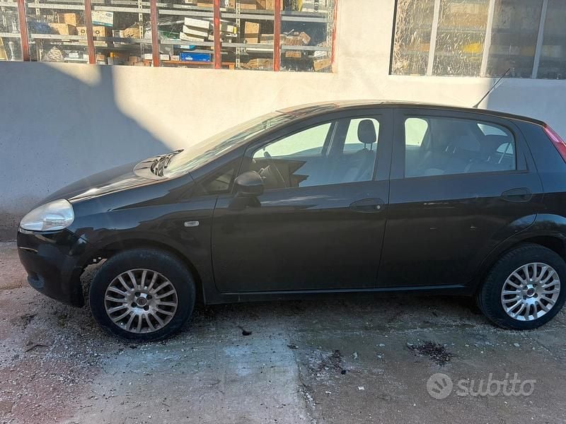 Usata Fiat Grande Punto 77 CV (56 kW) 2014 Utilitaria