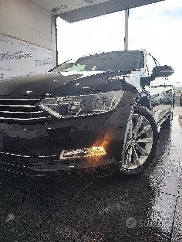 Usata VW Passat Business 151 CV (111 kW) 2018 Nero Station wagon