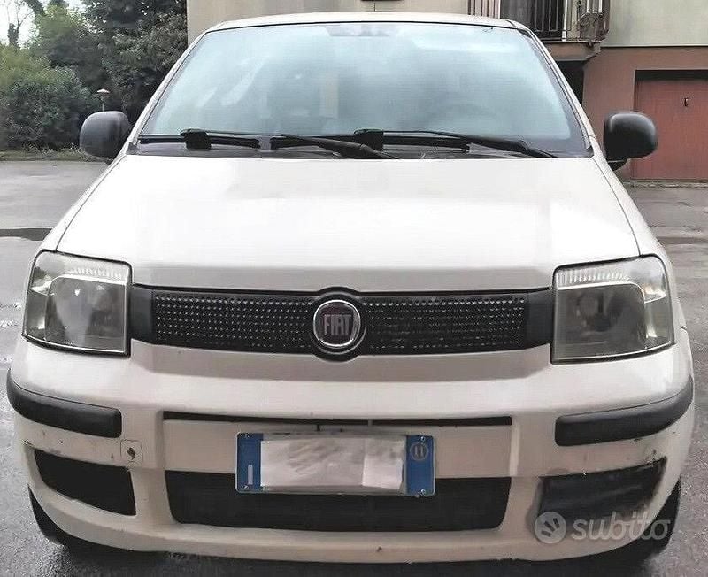 Usata Fiat Panda 69 CV (50 kW) 2011 Bianco Utilitaria