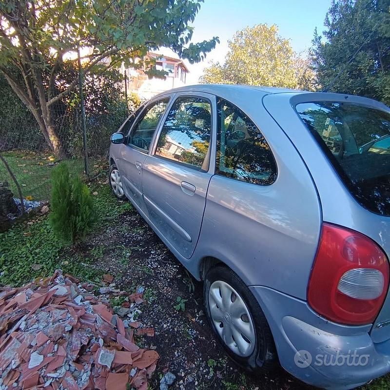 Grigio Usata 2003 Citroën Xsara Monovolume | 400 € - Immagine 1/4