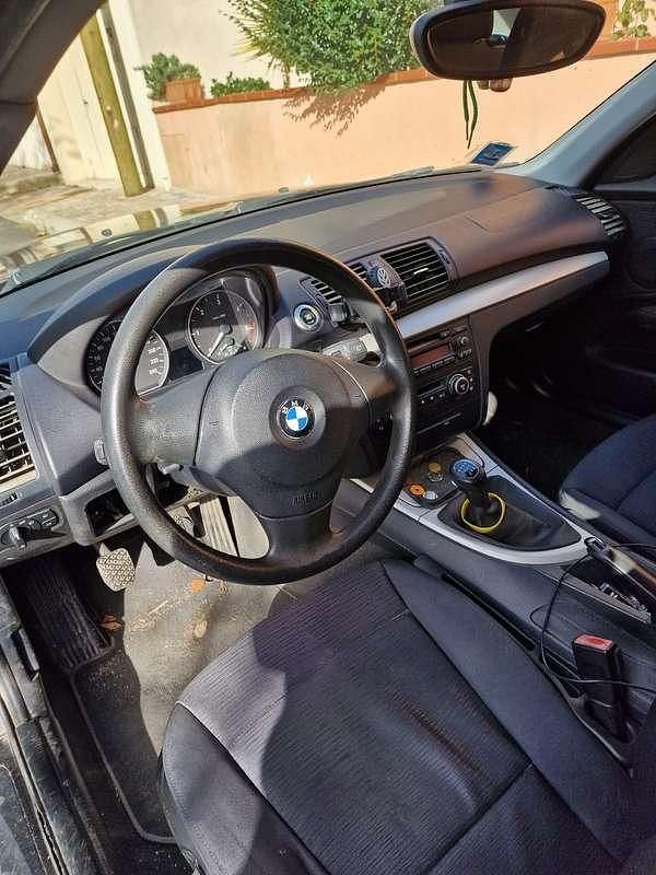 Usata BMW 118 143 CV (105 kW) 2008 Nero Utilitaria