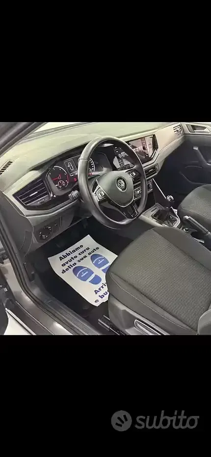 Usata VW Polo 95 CV (69 kW) 2021 Grigio Utilitaria