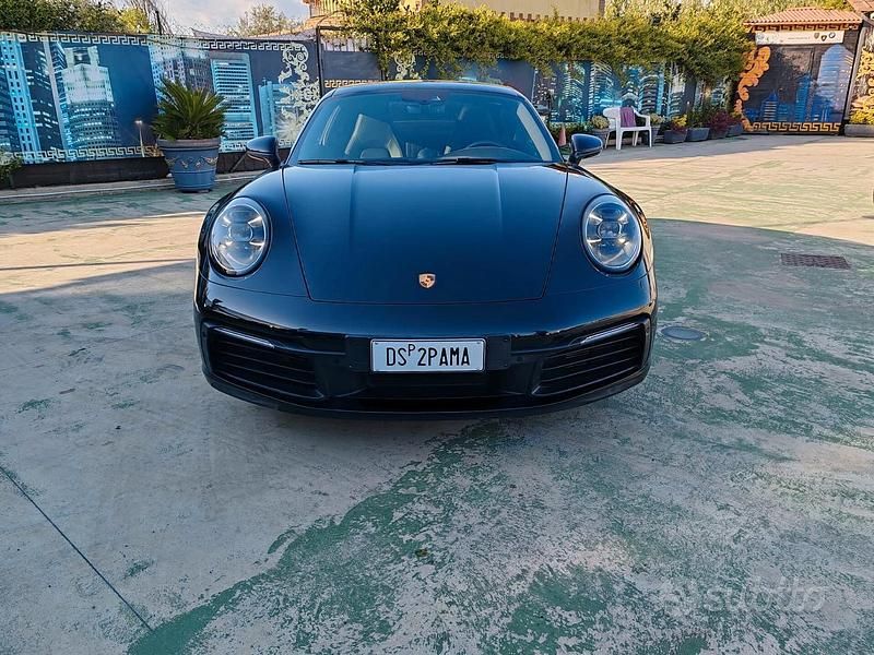 Usata Porsche 911 Carrera 385 CV (283 kW) 2021 Nero Coupé