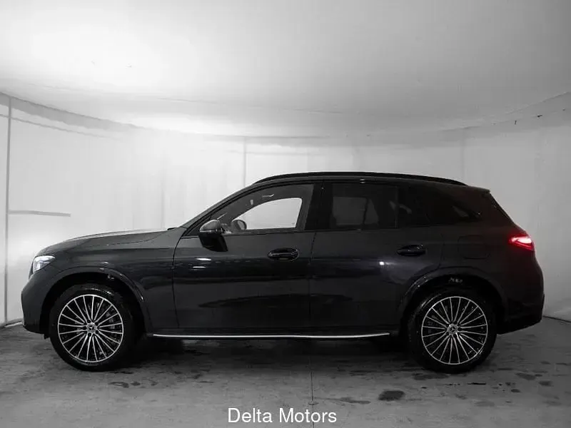 Nuova Mercedes GLC300 Advanced 197 CV (144 kW) 2026 Nero SUV