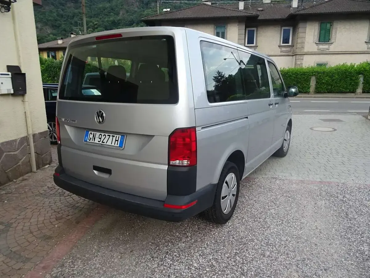 Usata VW T6.1 110 CV (80 kW) 2023 Argento Furgone