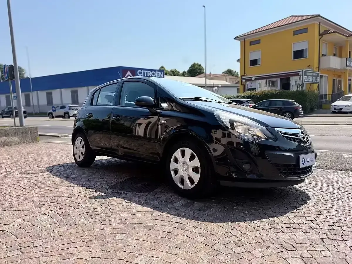 Usata Opel Corsa 2015 Utilitaria