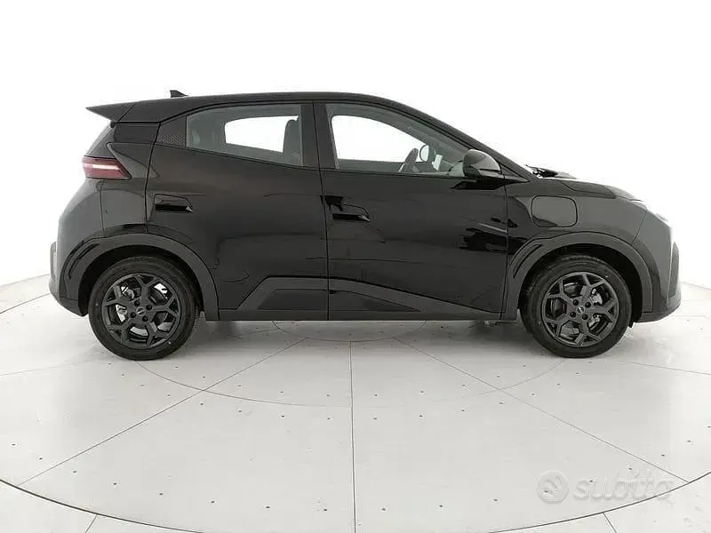 Nuova BYD Dolphin Surf Boost 2026 Nero Utilitaria