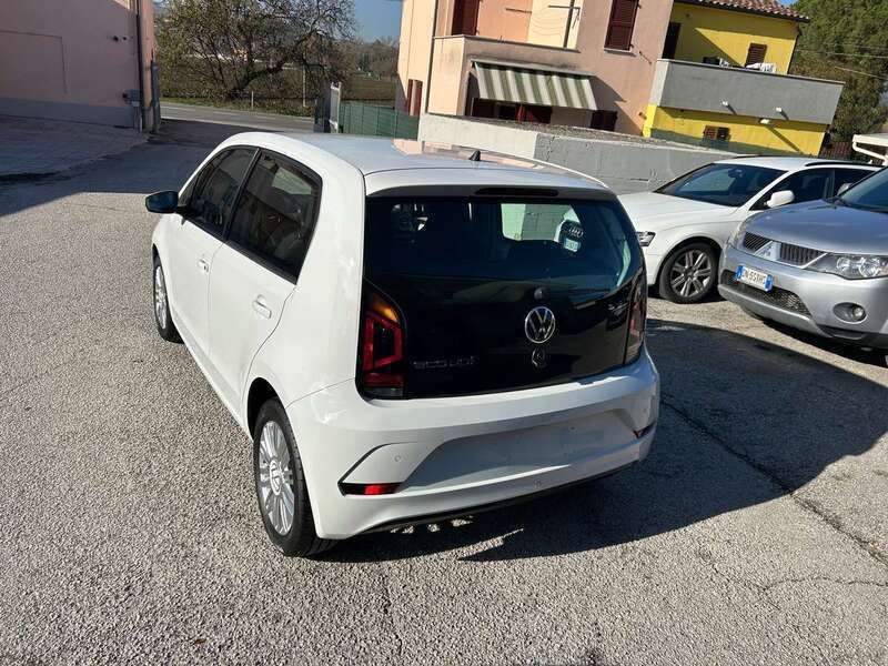 Usata VW up! Move 68 CV (50 kW) 2022 Bianco Utilitaria