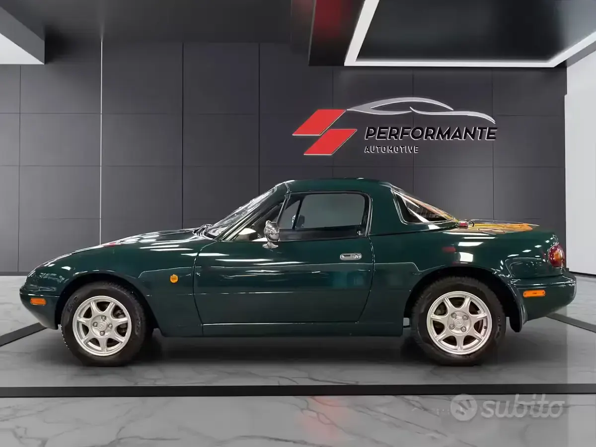 Usata Mazda MX5 90 CV (66 kW) 1996 Verde Cabrio