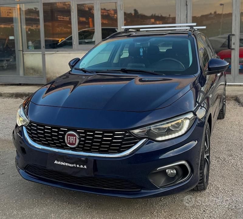 Usata Fiat Tipo Lounge 120 CV (88 kW) 2016 Blu Station wagon