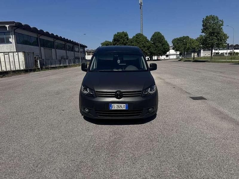 Usata VW Caddy 102 CV (75 kW) 2011 Bianco Monovolume