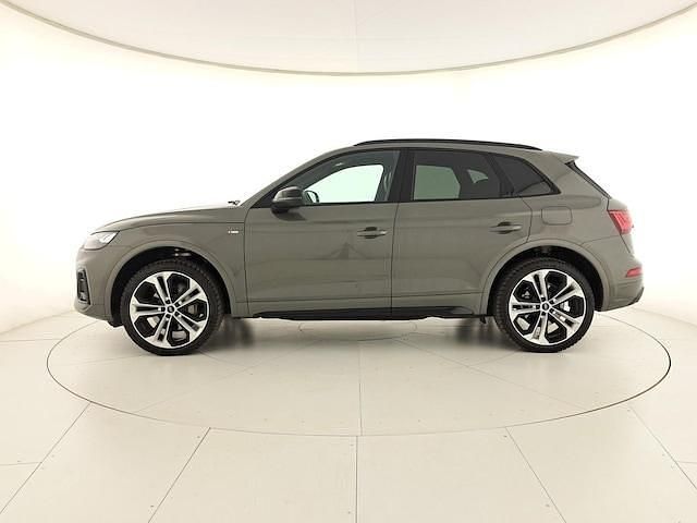 Usata Audi Q5 S-line plus 299 CV (219 kW) 2024 Grigio chronos metallizzato SUV