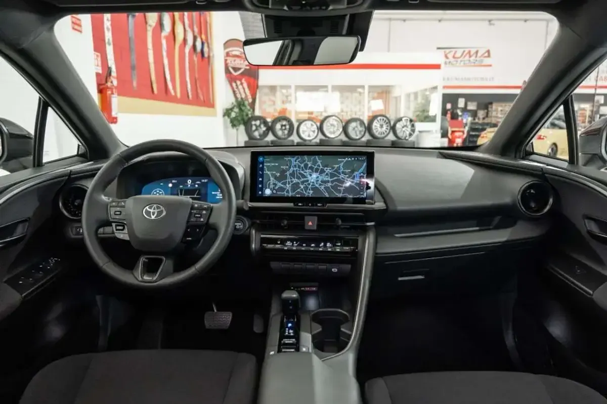 Usata Toyota C-HR Trend 98 CV (72 kW) 2025 Argento SUV