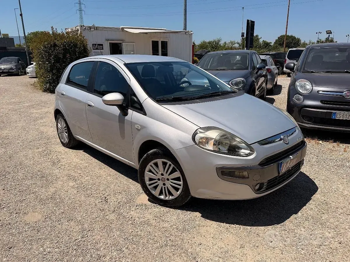 Usata Fiat Punto Evo Active 68 CV (50 kW) 2011 Utilitaria