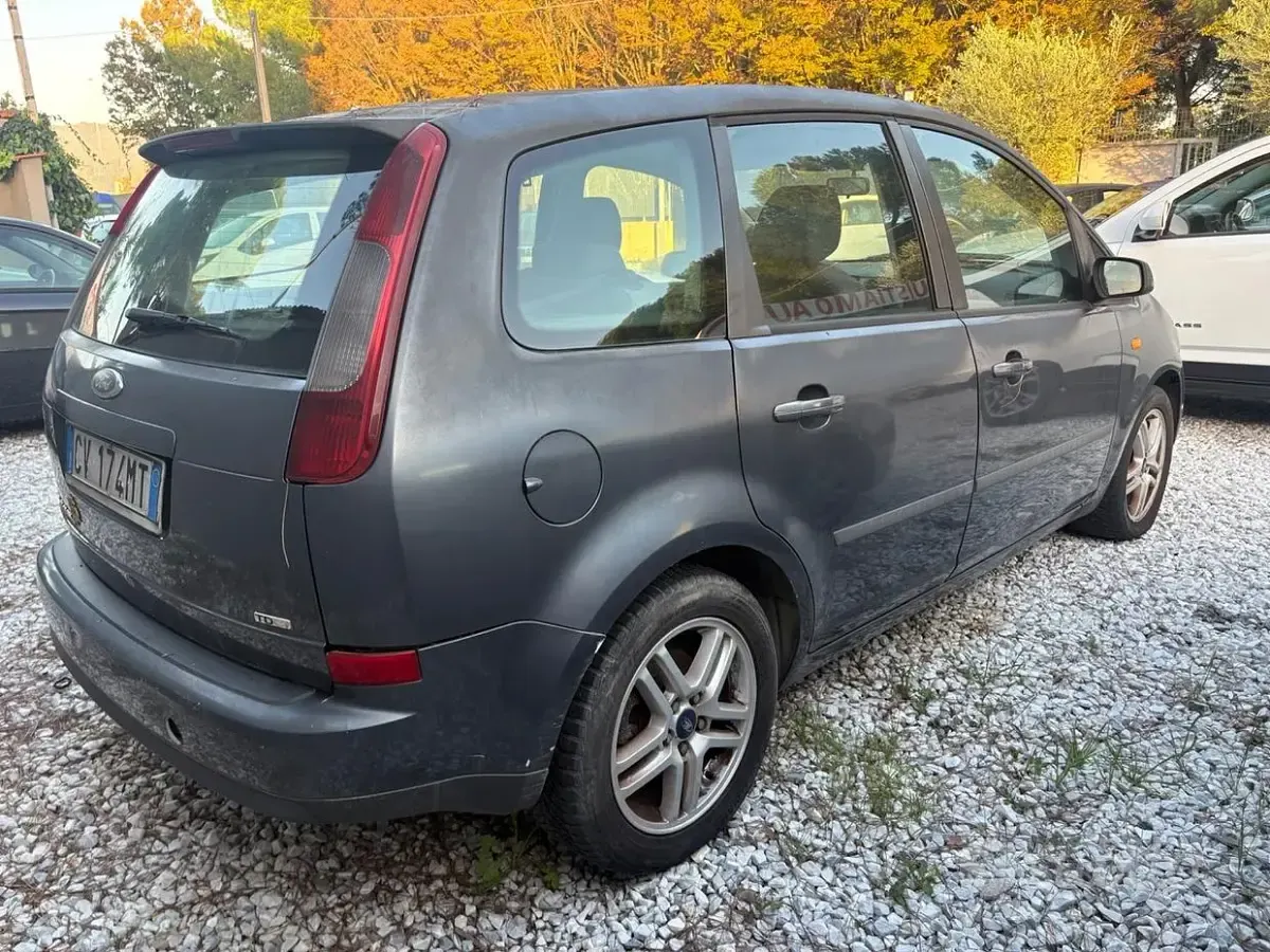 Usata Ford C-MAX Ghia 109 CV (80 kW) 2005 Grigio Monovolume