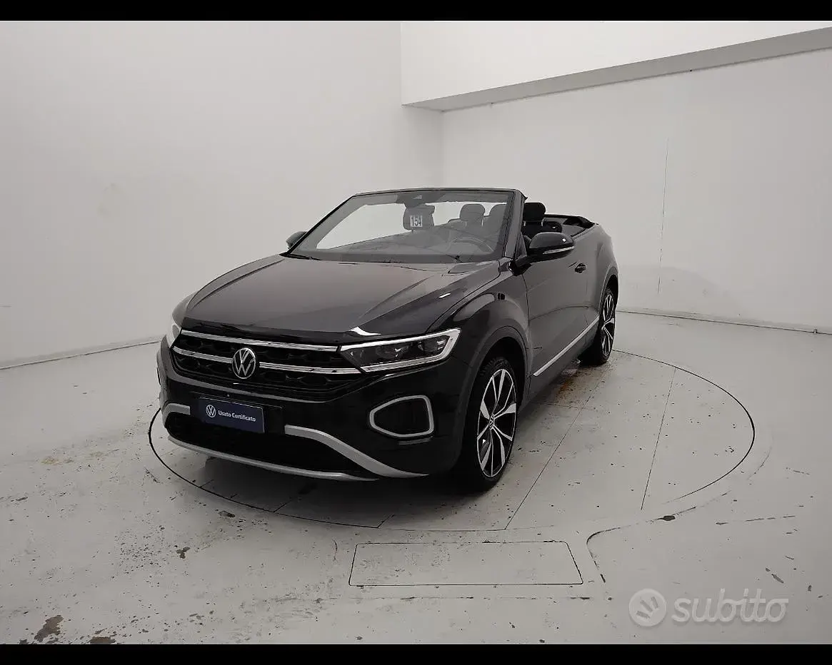Begagnad VW T-Roc Cabriolet Style 110 HK (80 kW) 2023 Svart Cab