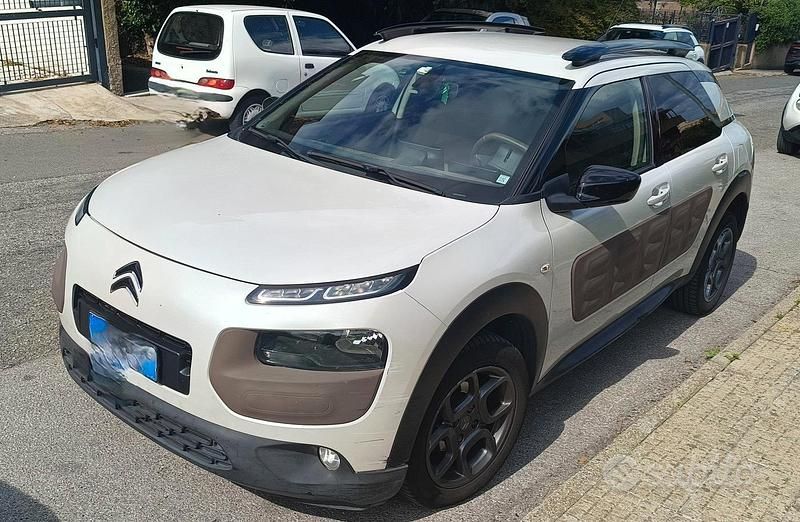 Usata Citroën C4 Cactus 99 CV (72 kW) 2016 Bianco Utilitaria