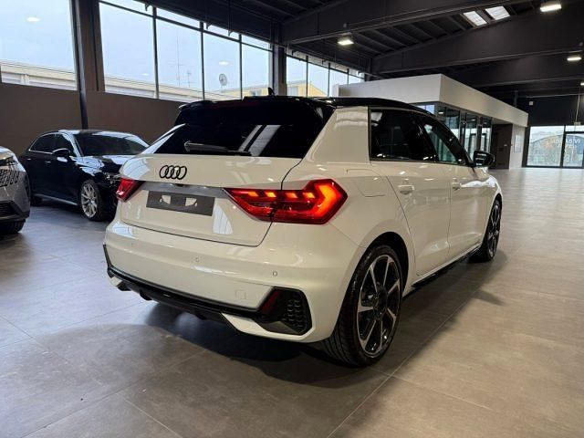 Usata Audi A1 Black Edition 116 CV (85 kW) 2025 Bianco metallizzato Berlina