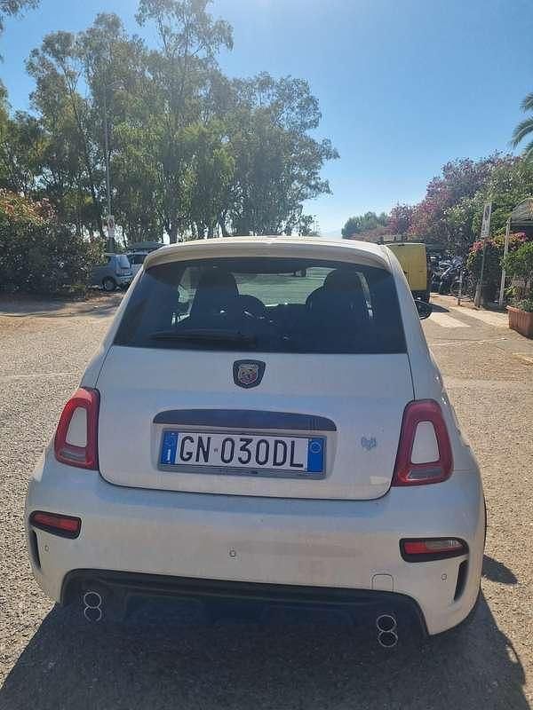 Usata Abarth 695 179 CV (131 kW) 2023 Utilitaria