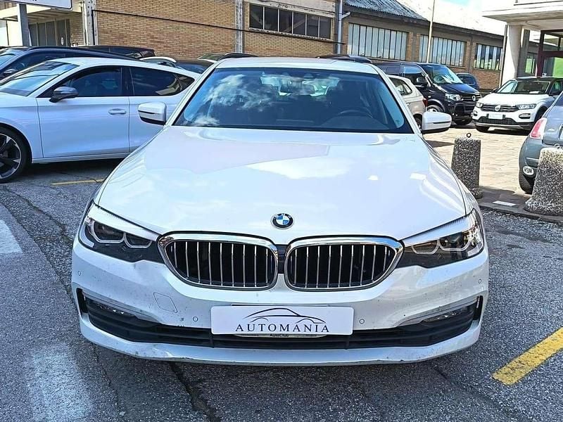 Usata BMW 530e iPerformance 184 CV (135 kW) 2019 Mineralweiss metallic Berlina