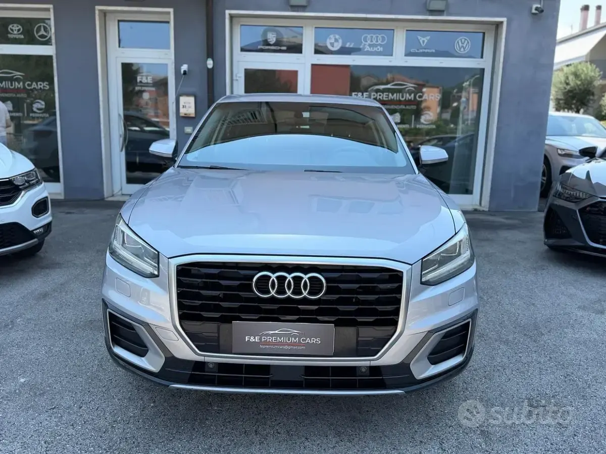 Usata Audi Q2 Business 116 CV (85 kW) 2017 Giallo SUV