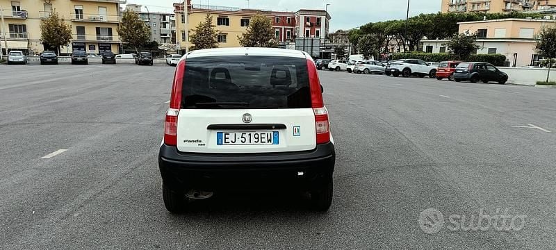 Usata Fiat Panda 54 CV (39 kW) 2011 Bianco Utilitaria