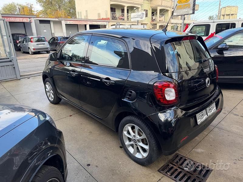 Usata Smart ForFour Passion 71 CV (52 kW) 2018 Other Utilitaria