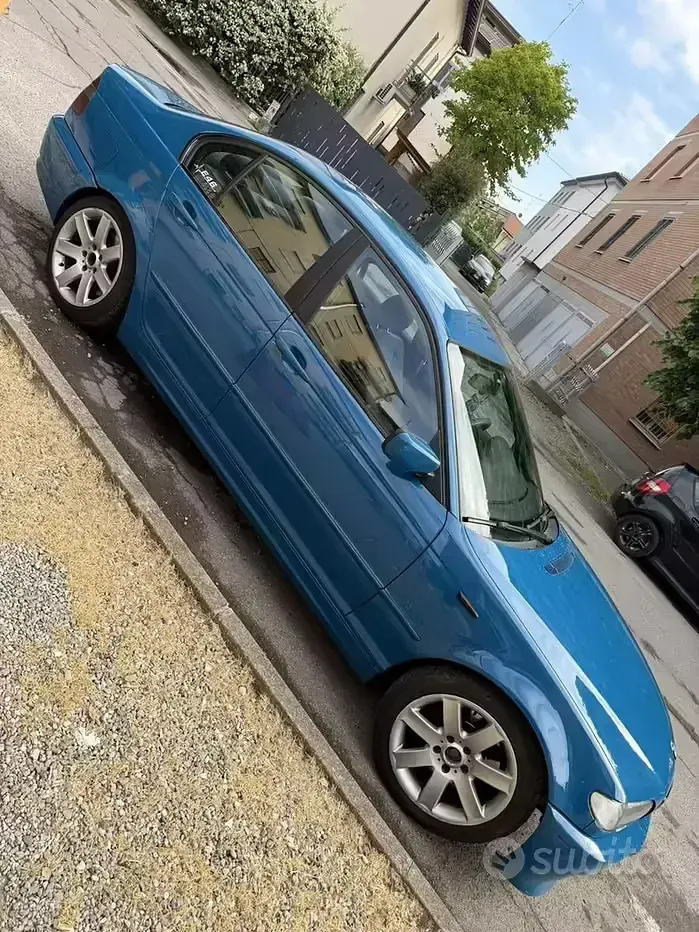 Usata BMW 330 204 CV (150 kW) 2003 Blu Berlina