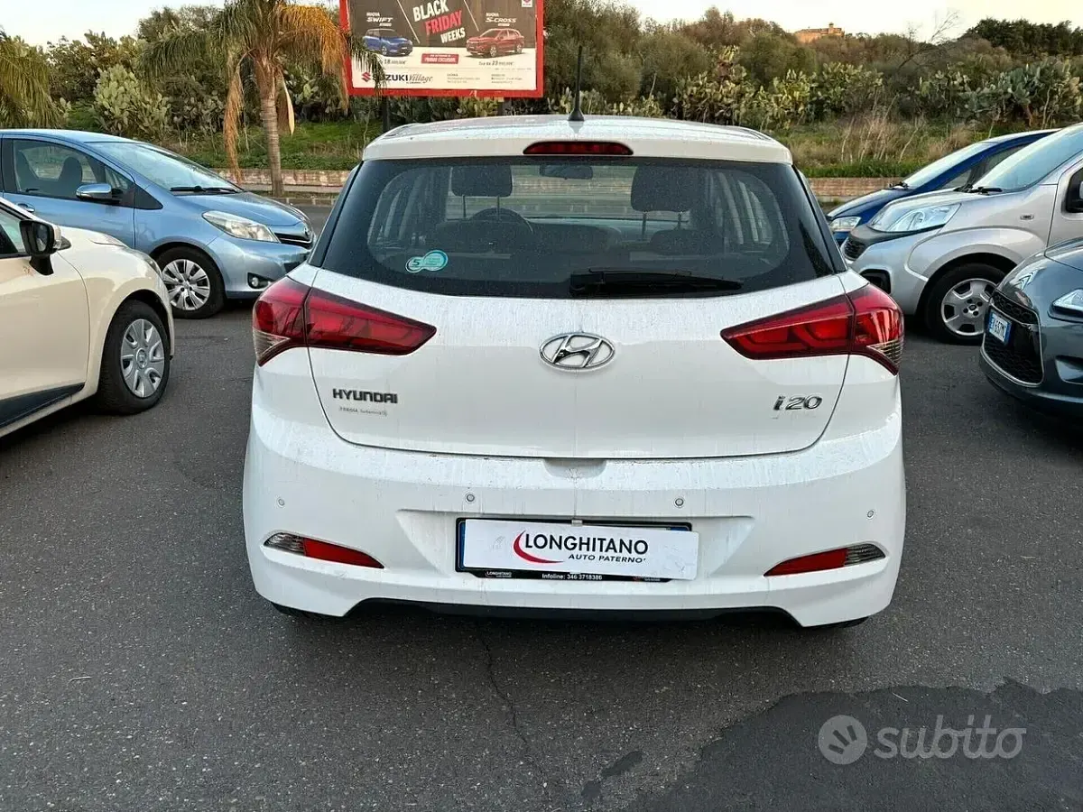 Usata Hyundai i20 Classic 90 CV (66 kW) 2016 Bianco Berlina