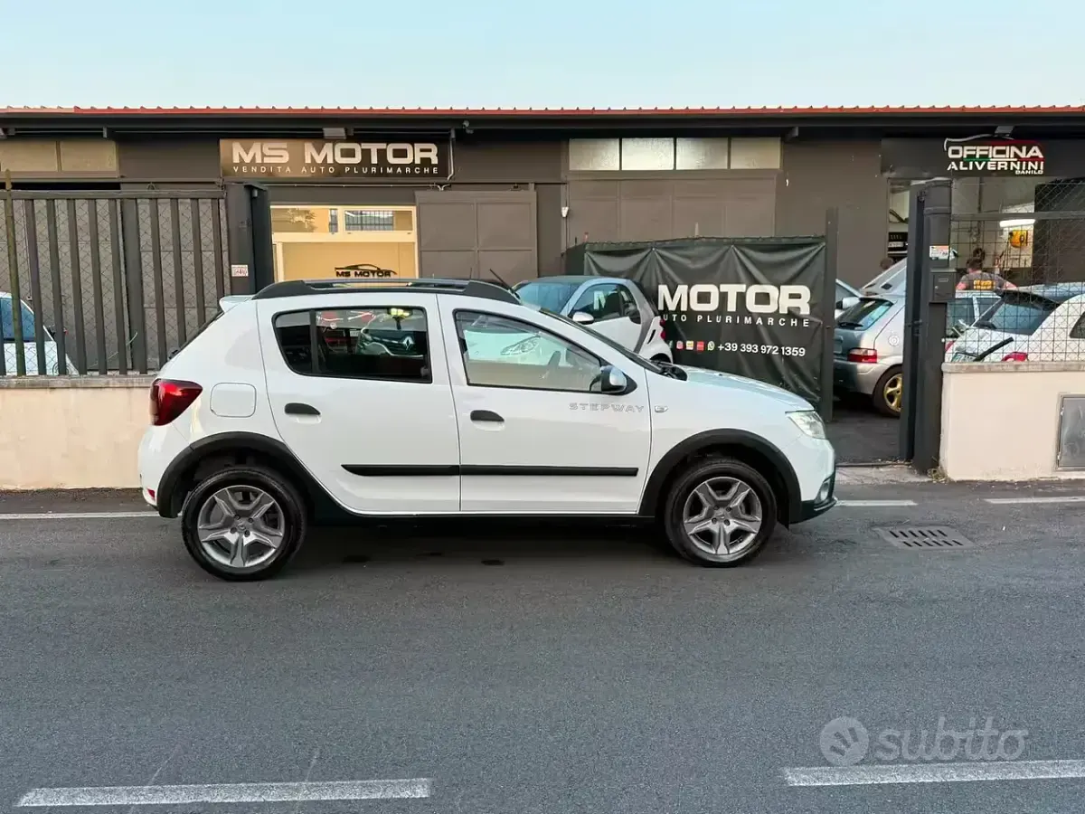 Usata Dacia Sandero Stepway 90 CV (66 kW) 2018 Bianco Berlina
