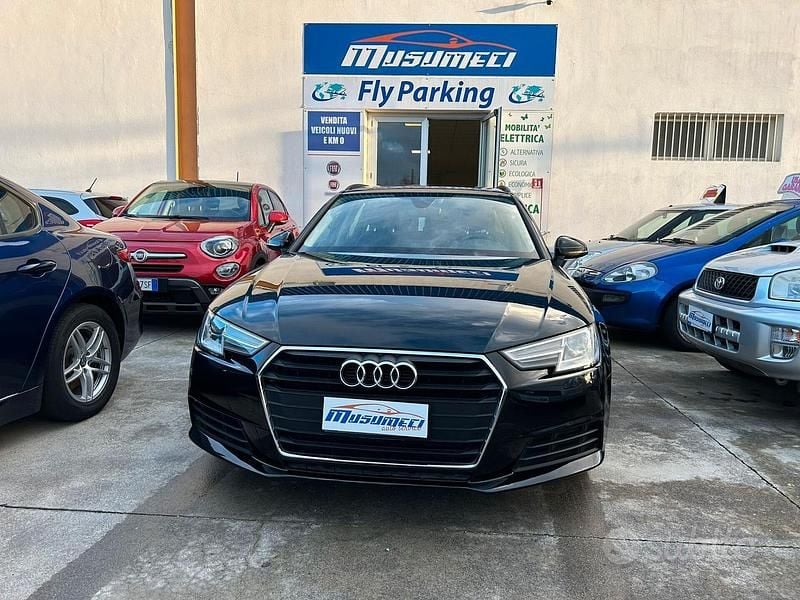 Usata Audi A4 150 CV (110 kW) 2018 Nero Station wagon