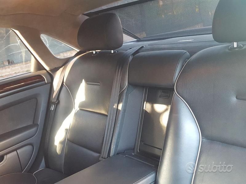 Usata Audi A8L 326 CV (239 kW) 2006 Nero Berlina