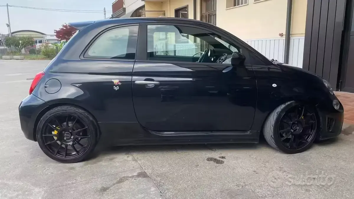 Usata Abarth 595 145 CV (106 kW) 2016 Nero Berlina