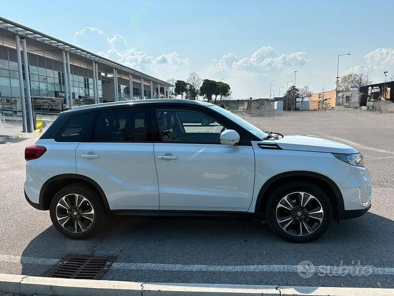Usata Suzuki Vitara 140 CV (102 kW) 2019 SUV