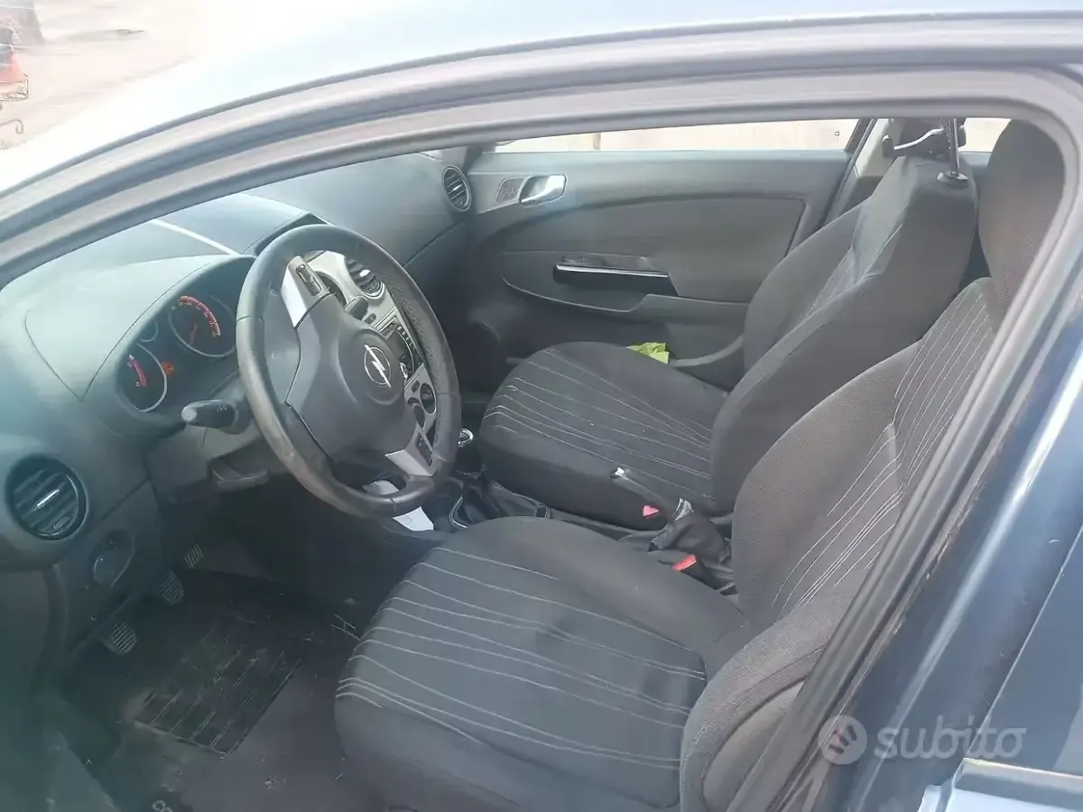 Usata Opel Corsa 60 CV (44 kW) 2008 Utilitaria