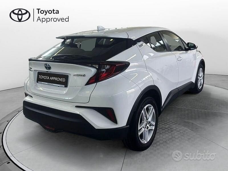 Usata Toyota C-HR Business Edition 122 CV (89 kW) 2023 Bianco SUV