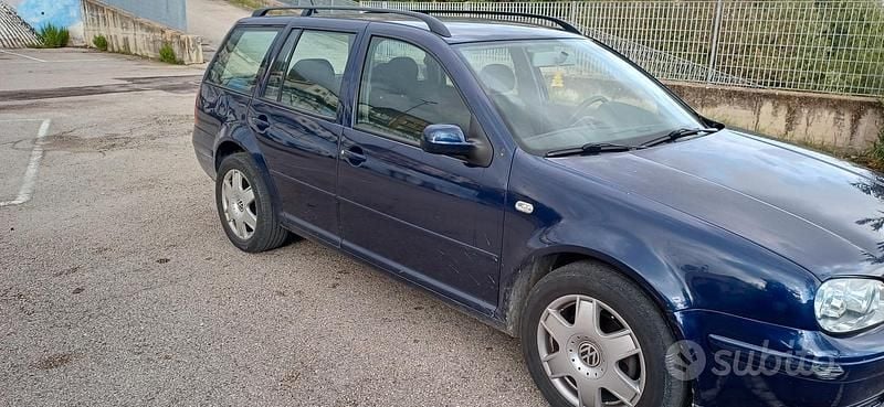 Usata VW Golf IV 116 CV (85 kW) 2000 Blu Station wagon