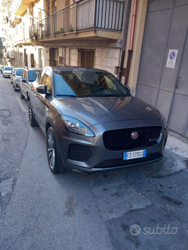 Grigio Usata 2019 Jaguar E-Pace SUV | 20.000 € (Buon prezzo) - Immagine 1/4